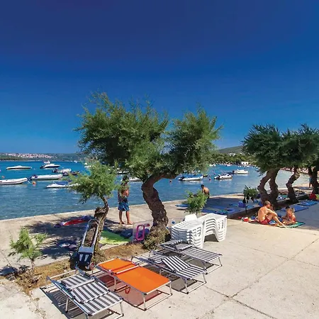 Lovely In With Outdoor Swimming Pool * Punat