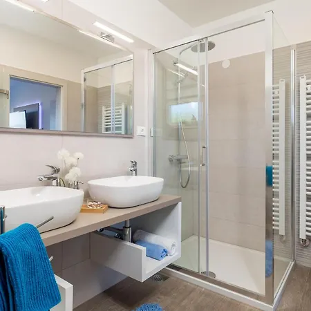 Lovely In With Outdoor Swimming Pool *