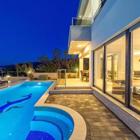 Lovely In With Outdoor Swimming Pool Punat