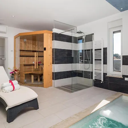 Lovely In With Outdoor Swimming Pool * Punat